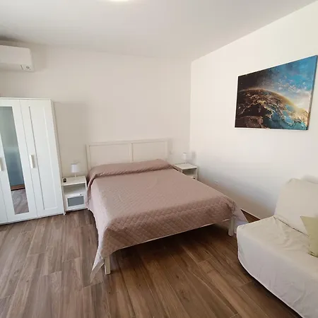 Casa Degli Ulivi - 3* נומאנה